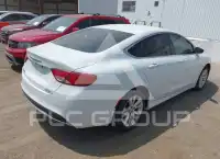 2015 Chrysler 200 фото