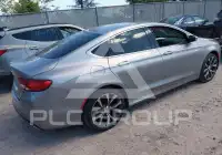 2015 Chrysler 200 photo