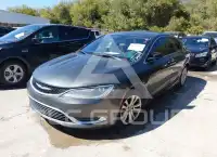 2015 Chrysler 200 фото