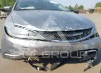 2015 Chrysler 200 фото