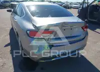 2015 Chrysler 200 фото