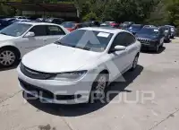 2015 Chrysler 200 фото