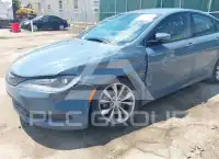2015 Chrysler 200 фото