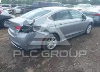 2015 Chrysler 200 photo