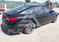 2015 Chrysler 200 photo
