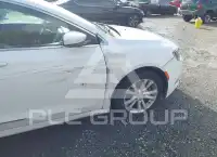 2015 Chrysler 200 фото