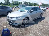 2015 Chrysler 200 фото