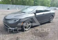 2015 Chrysler 200 photo
