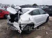 2015 Chrysler 200 фото
