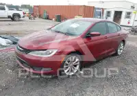 2015 Chrysler 200 photo