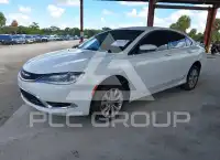2015 Chrysler 200 фото
