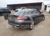 2015 Chrysler 200 фото