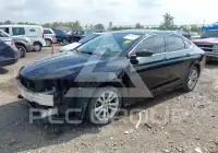 2015 Chrysler 200 фото