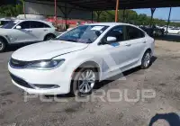 2015 Chrysler 200 фото