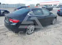 2015 Chrysler 200 фото