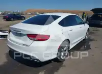 2015 Chrysler 200 photo