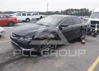 2015 Chrysler 200 фото