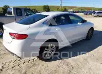 2015 Chrysler 200 фото
