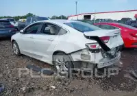 2015 Chrysler 200 фото
