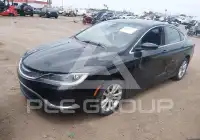 2015 Chrysler 200 фото