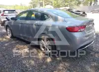 2015 Chrysler 200 photo