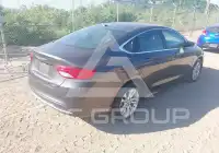 2015 Chrysler 200 photo