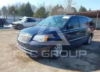2015 Chrysler TOWN & COUNTRY photo