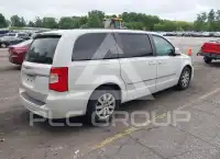 2015 Chrysler TOWN & COUNTRY фото