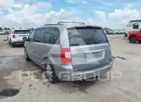 2015 Chrysler TOWN & COUNTRY фото