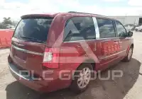 2015 Chrysler TOWN & COUNTRY фото