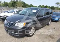 2015 Chrysler TOWN & COUNTRY фото