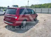 2015 Chrysler TOWN & COUNTRY photo