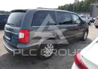 2015 Chrysler TOWN & COUNTRY фото