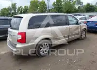 2015 Chrysler TOWN & COUNTRY фото