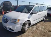 2015 Chrysler TOWN & COUNTRY фото