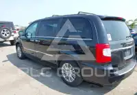 2015 Chrysler TOWN & COUNTRY photo