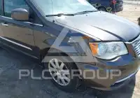 2015 Chrysler TOWN & COUNTRY фото