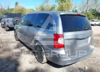 2015 Chrysler TOWN & COUNTRY photo