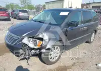 2015 Chrysler TOWN & COUNTRY фото