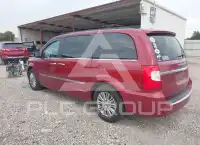 2015 Chrysler TOWN & COUNTRY фото