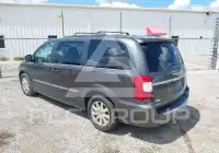 2015 Chrysler TOWN & COUNTRY фото