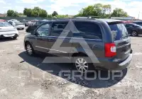 2015 Chrysler TOWN & COUNTRY фото