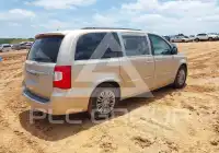 2015 Chrysler TOWN & COUNTRY фото