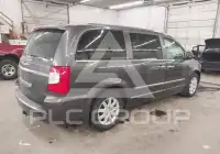 2015 Chrysler TOWN & COUNTRY фото