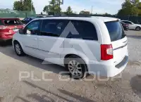 2015 Chrysler TOWN & COUNTRY фото