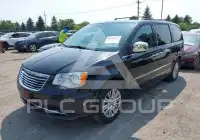 2015 Chrysler TOWN & COUNTRY photo