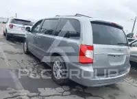 2015 Chrysler TOWN & COUNTRY фото