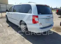 2015 Chrysler TOWN & COUNTRY photo