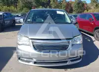 2015 Chrysler TOWN & COUNTRY фото