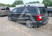2015 Chrysler TOWN & COUNTRY фото